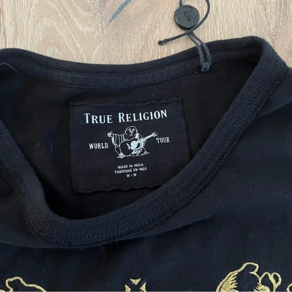 True religion black gold embroidered T-Shirt SZ M *D23